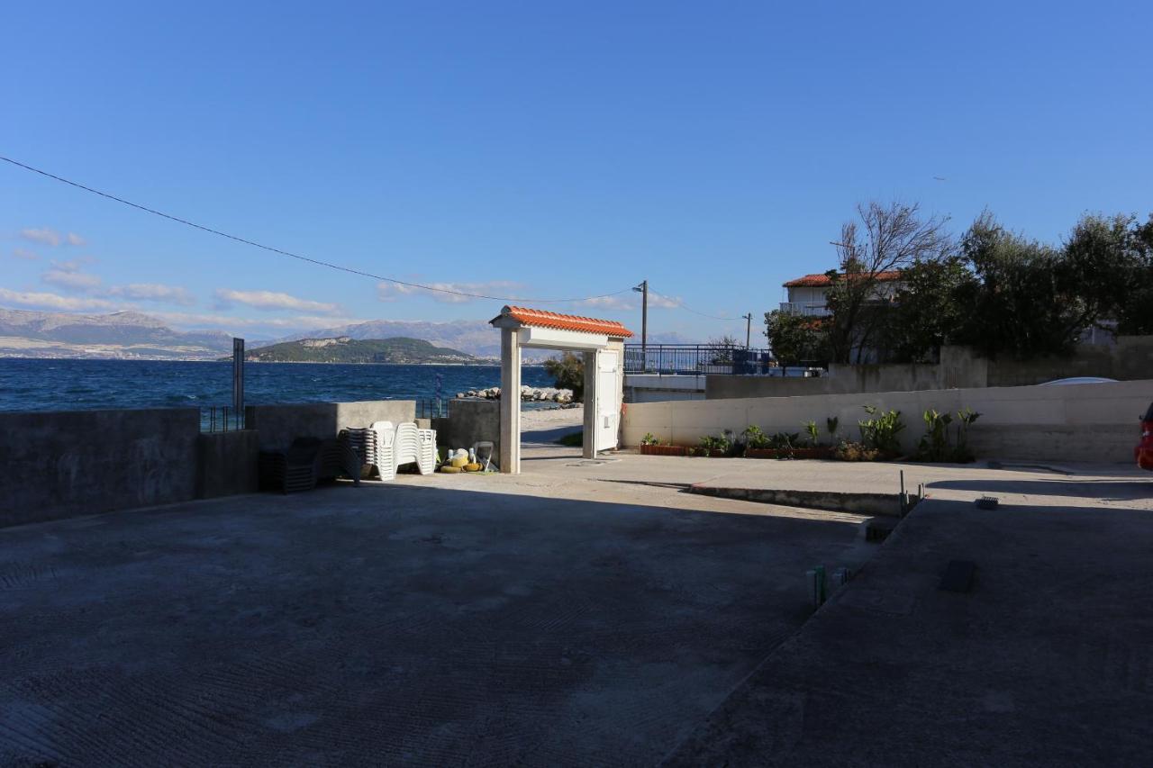 Apartments By The Sea Slatine, Ciovo - 14541 Exteriör bild