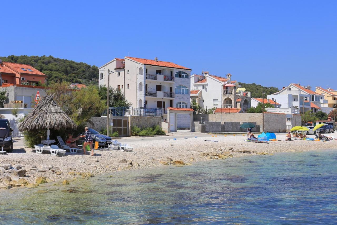 Apartments By The Sea Slatine, Ciovo - 14541 Exteriör bild