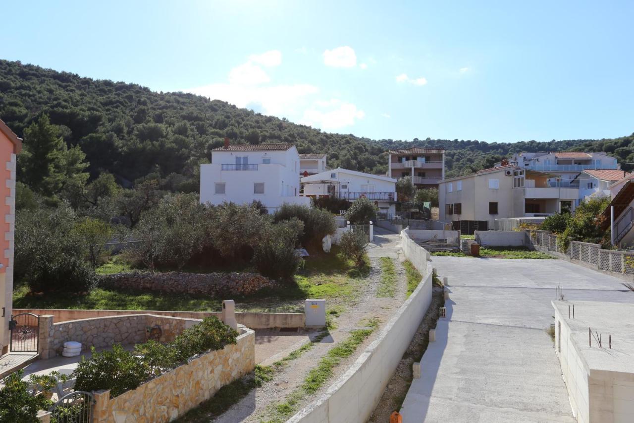 Apartments By The Sea Slatine, Ciovo - 14541 Exteriör bild