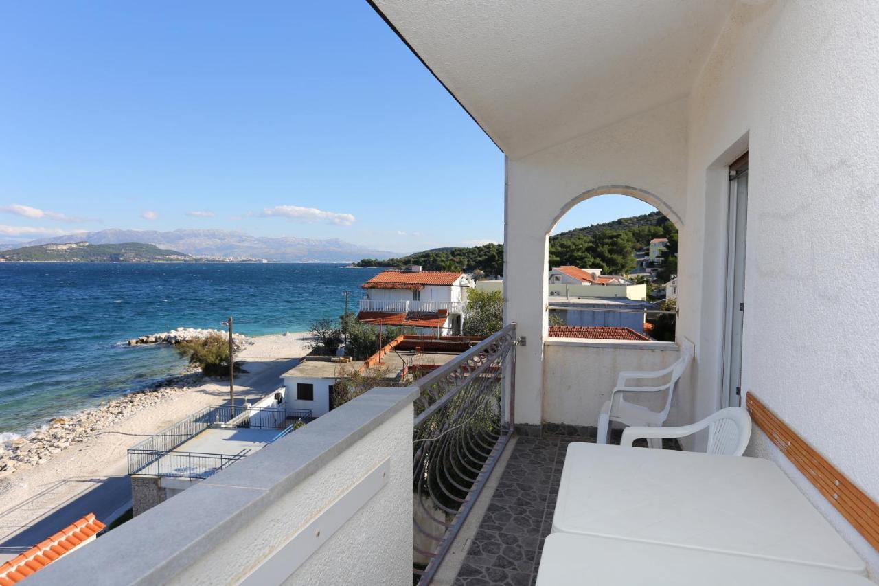 Apartments By The Sea Slatine, Ciovo - 14541 Exteriör bild