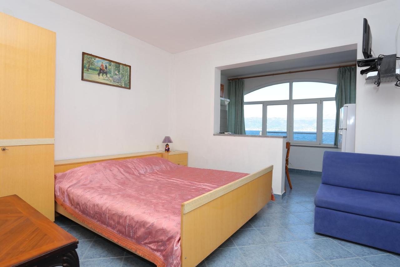 Apartments By The Sea Slatine, Ciovo - 14541 Exteriör bild