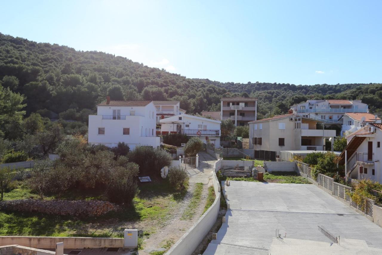 Apartments By The Sea Slatine, Ciovo - 14541 Exteriör bild