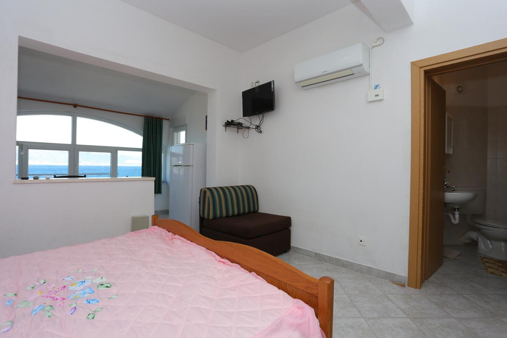 Apartments By The Sea Slatine, Ciovo - 14541 Rum bild