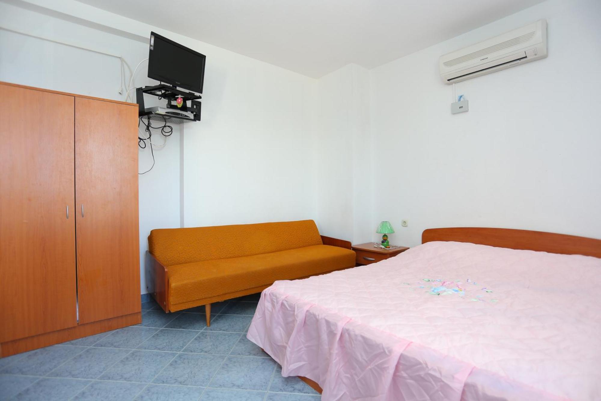 Apartments By The Sea Slatine, Ciovo - 14541 Rum bild